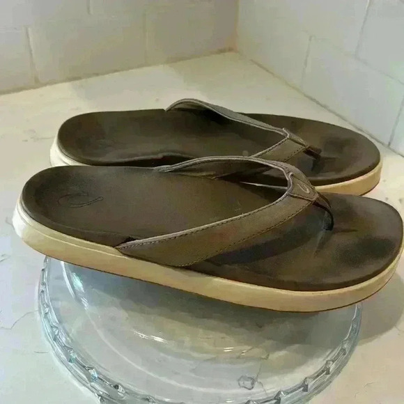 Olukai Women’s size 9 pre-owned - Picture 5 of 8